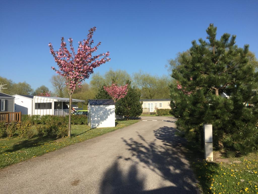 Camping Caravaning Les Cerisiers Berck Sur Mer Verton Exteriér fotografie