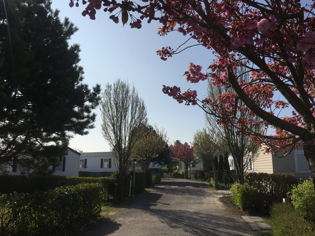 Camping Caravaning Les Cerisiers Berck Sur Mer Verton Exteriér fotografie